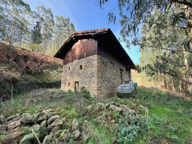 House in Muxica, Bizkaia