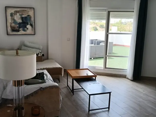 Apartment in a building located just meters from the Lake of Arcos.