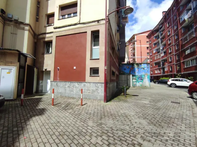 Apartment in San Antonio Area, Flat and Accessible Close to the Centre.