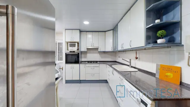 Apartment in Centre photo 21