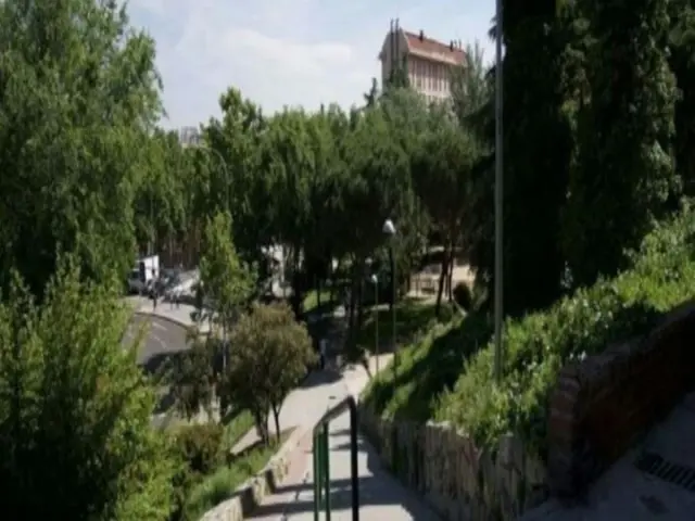 Piso en alquiler en Valdezarza - Imagen 11