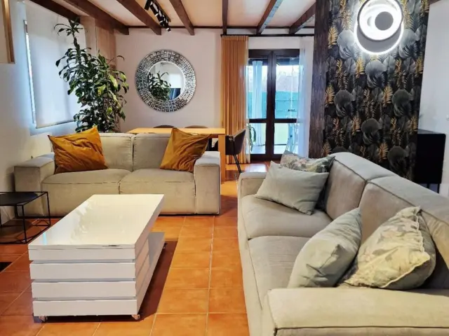 Chalet en Urbanización Las Paradinas