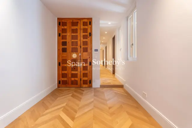 Apartment on Calle de Valverde photo 4