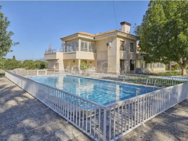 Chalet on Calle Balsares, No. 20