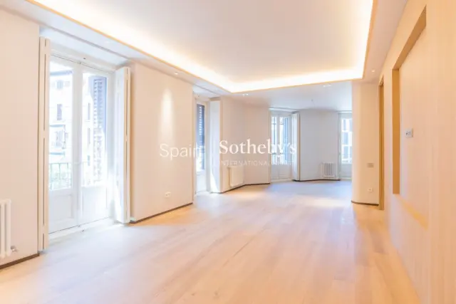 Apartment on Fuencarral Street photo 2