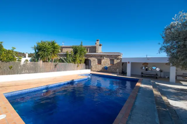 Rustic Finca in Canor