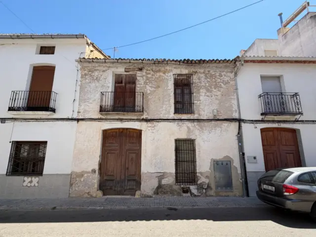 House in Urban Centre