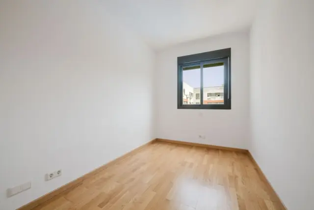 Apartment on Calle Pobladores, No. > photo 16