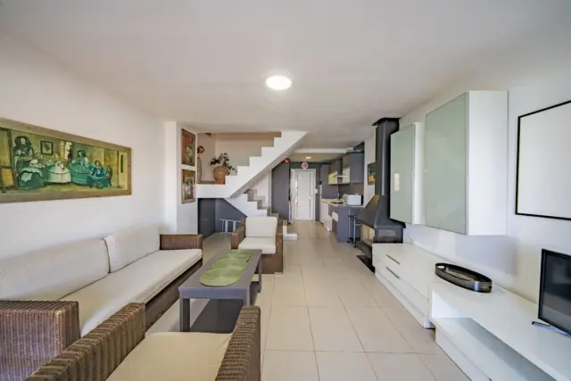 Semi-detached house on Carrer de les Violetes, No. > photo 11