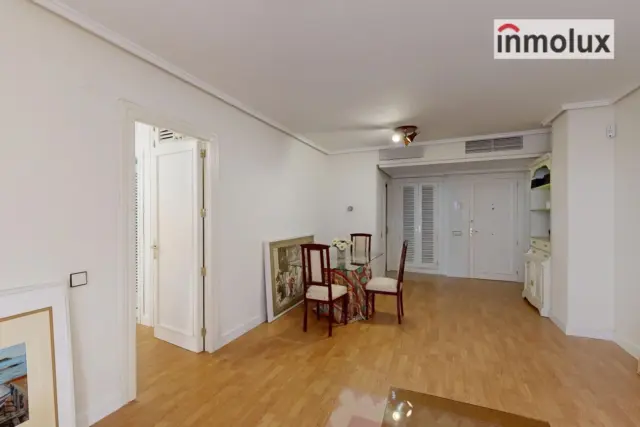 Flat on Calle de Zaragoza photo 10