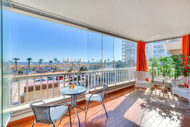 Apartment on Paseo Marítimo Rey de España, 1