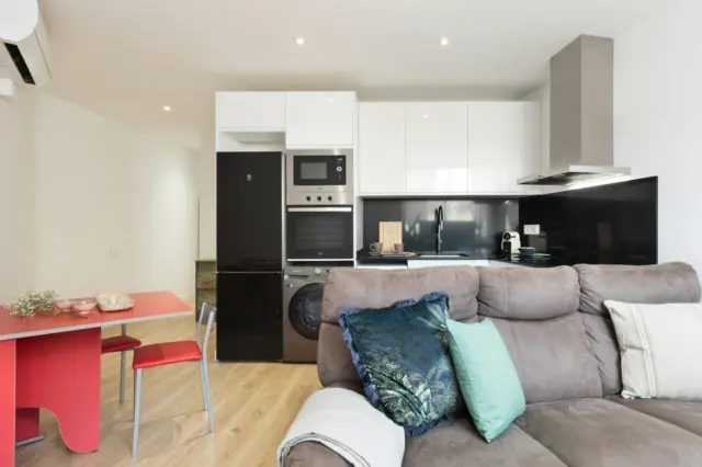 Piso en alquiler en Sants-Badal - Imagen 11