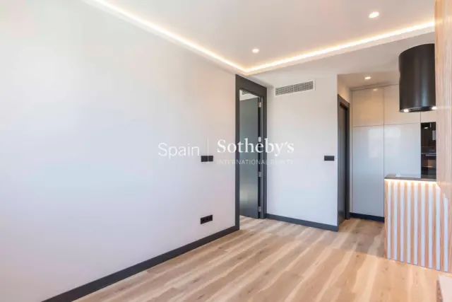 Apartment on Francisco Silvela Street photo 30