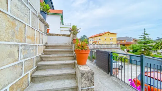 Chalet for sale in Cuatro Caminos photo 14
