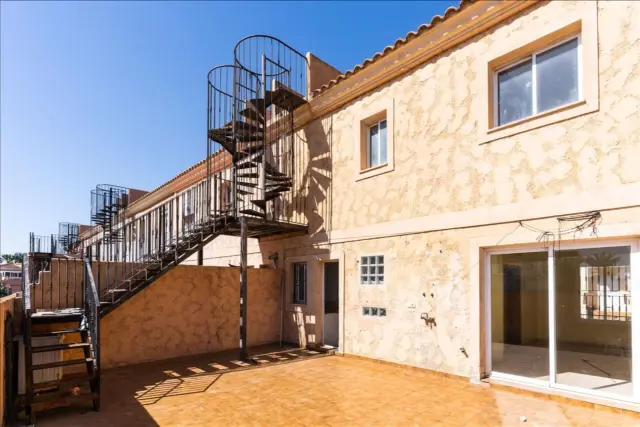 Flat on Calle Vista Almagro photo 13
