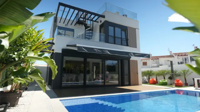 Villa in La Nucía photo 23