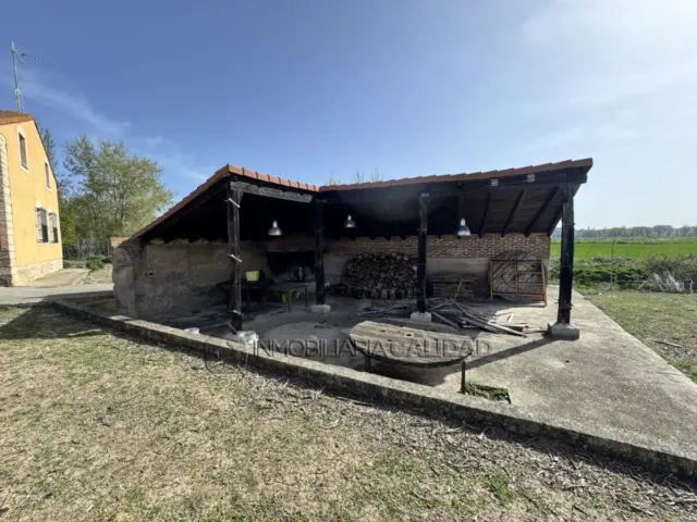 House in the Villagonzalo Area photo 18