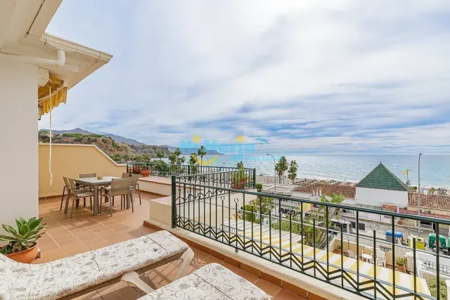 Penthouse in 1A. Beachfront Line, Close to the Town