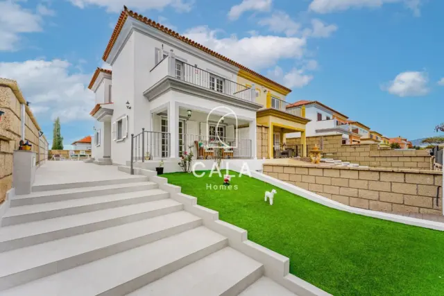 Semi-detached house in Madroñal