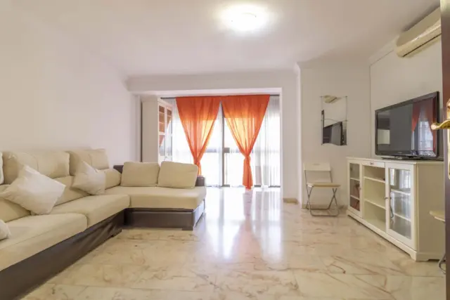 Apartment in Zona Esperanza de Triana photo 12