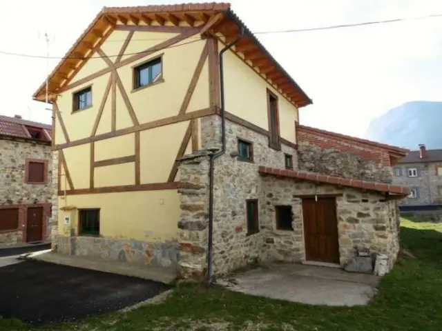 Casa en venta en Calle Jesús Prieto, Número 3, Prioro de 145.000 €