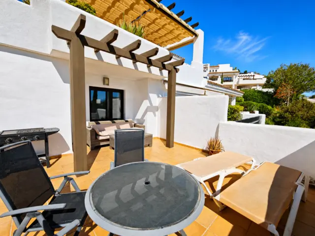 Apartment in Casares Costa