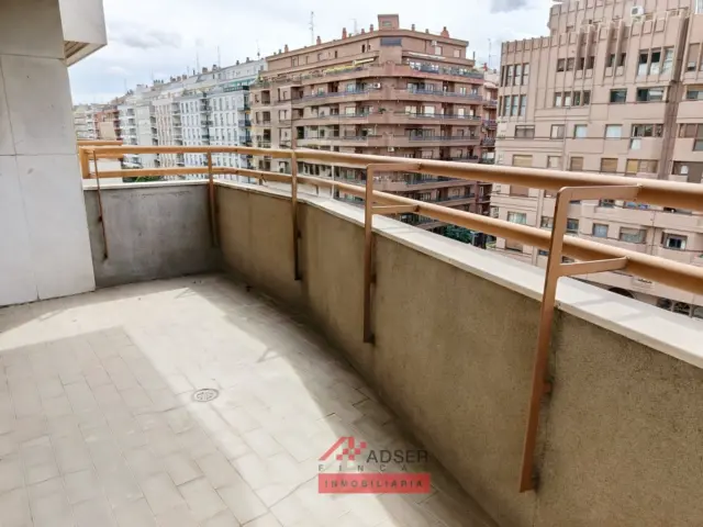 Apartment on Gran Via Street photo 2