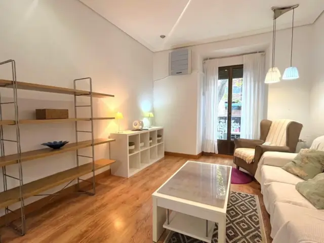 Apartment on Avenida de la Ciudad de Barcelona photo 2