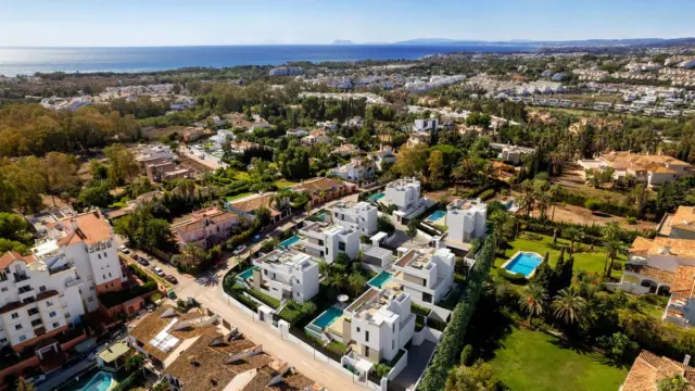 Villa on Autopista del Mediterráneo