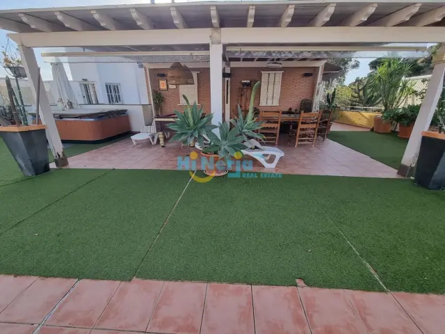 Apartment in 1A.Línea de Playa, Zona de Playa, in El Centro, Close to the Sea, Close to La Marina, Commercial Zone