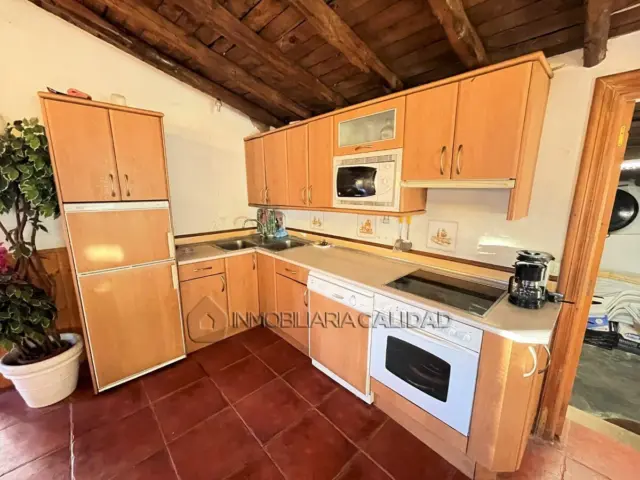 House in Universidad - Las Huelgas photo 11