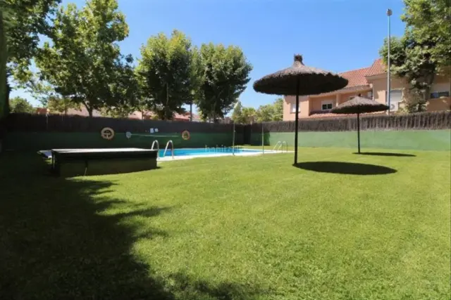 Duplex in Villanueva del Pardillo