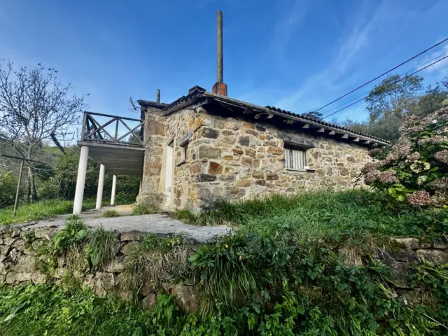 House on Calle San Roque de Riomiera, No. Information Not Available photo 2