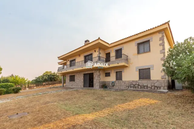 Chalet in Sierra de Fuentes photo 2