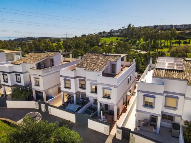 Townhouse on Autopista del Mediterráneo