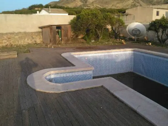 Casa en venta en Calle Ds Aguado en Valladolises y Lo Jurado por 77,000