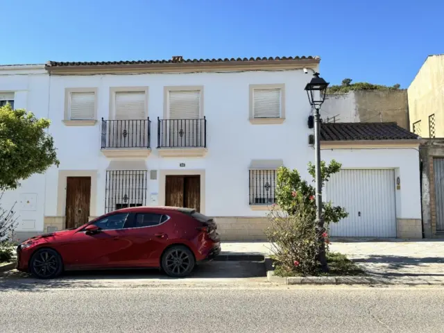Duplex at Carretera de El Bosque, 1
