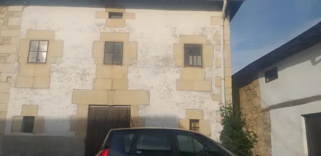 Casa unifamiliar en calle de la Iglesia, 2