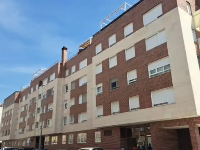 Piso en calle de Lola de la Fuente, 1