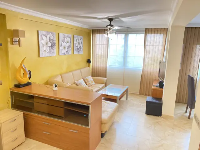 Apartment on Avenida de Mijas, 21