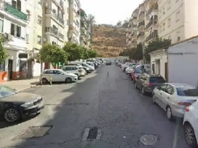 Apartment on Avenida de Cristóbal Colón, 19
