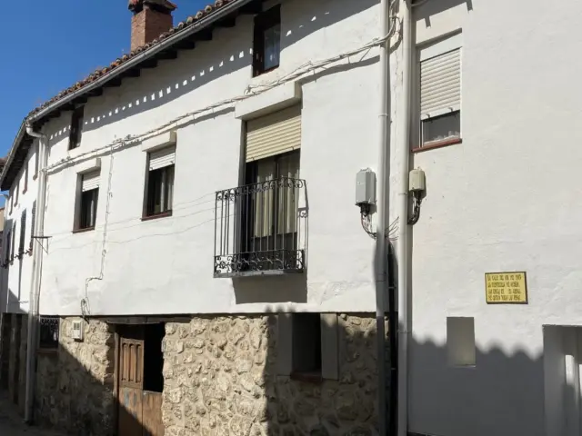 Casa adosada en venta en Calle del Sol, 59, El Arenal de 110.000 €