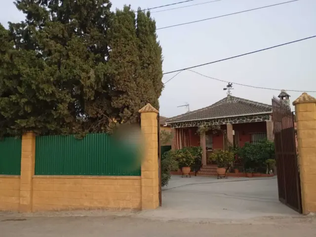 Single-family house on Camino Viejo de Estepa A Alameda, 1