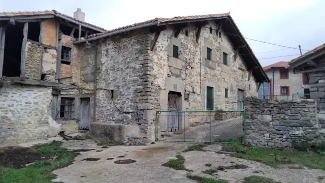 Casa rústica en calle Luna, 17