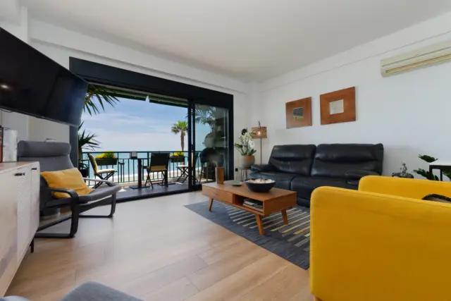 Apartment at Paseo Marítimo Rey de España, 133