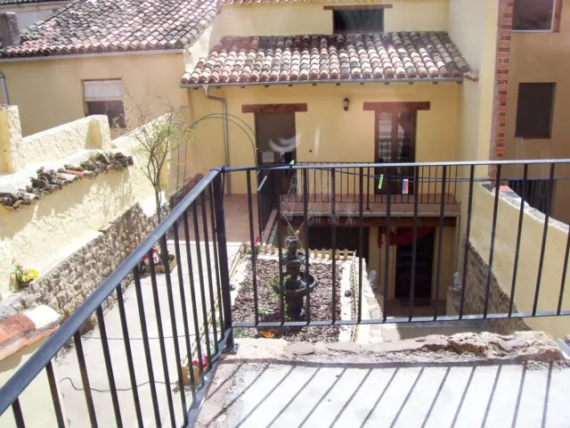 Casa adosada en calle Real de Poniente, 32