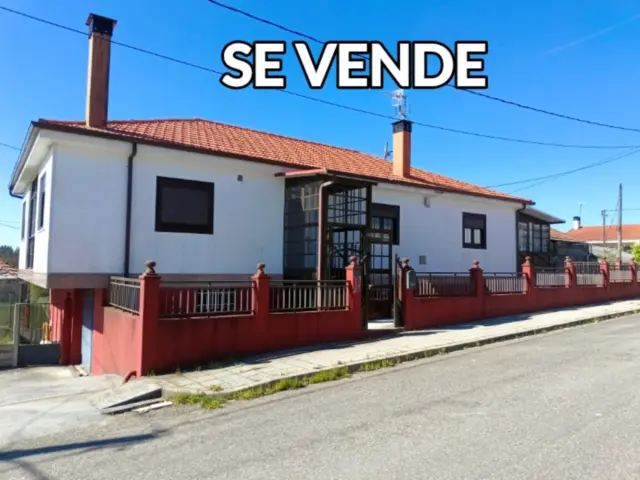 Single-family home on Carretera as Antas, 1