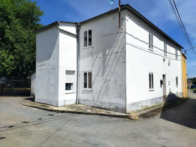 Rustic house at Carretera de Guimaráns, 5