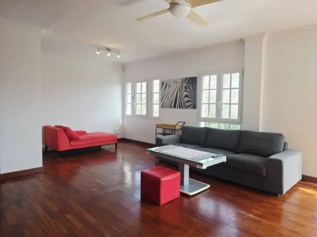 Apartment on Calle Angel Guimera, 68