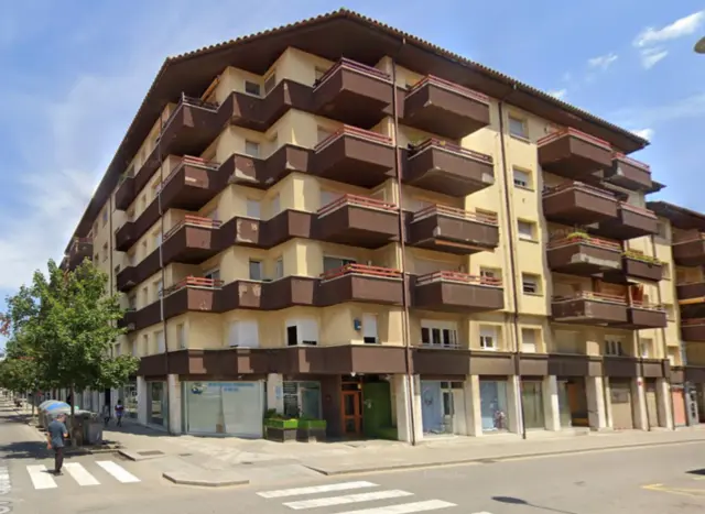Apartment on Carrer de Raimon d'Abadal, 14
